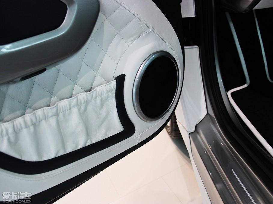 2013��smart forjeremy Jeremy Scott �؄e��