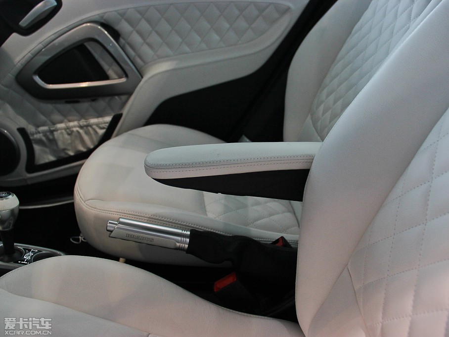 2013��smart forjeremy Jeremy Scott �؄e��