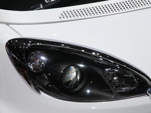 2013Jeremy Scott ؄e ^