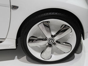 2013Jeremy Scott ؄e ^