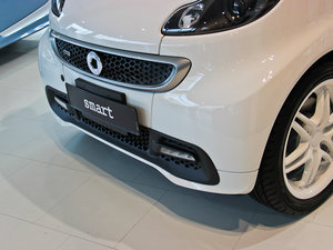 2013Jeremy Scott ؄e ^