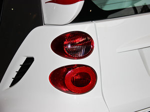 2013Jeremy Scott ؄e ^