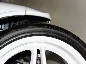 2013Jeremy Scott ؄e ݆̥ߴ