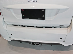 2013Jeremy Scott ؄e ^