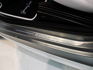 2013Jeremy Scott ؄e g