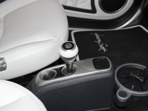 2013Jeremy Scott ؄e g