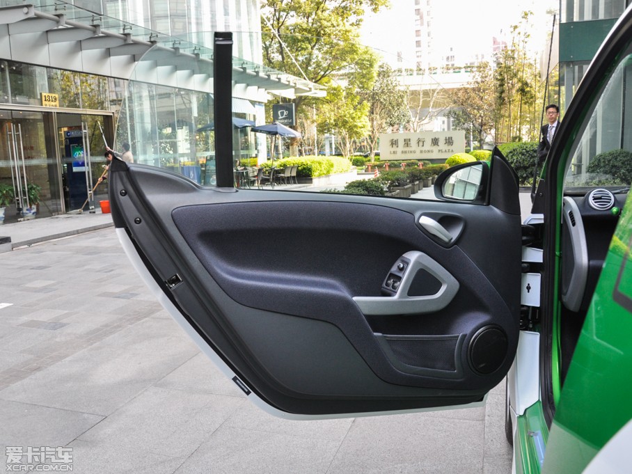 2014smart fortwo 늄(dng)܇ electric drive