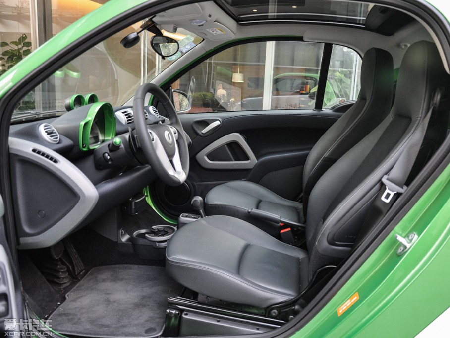 2014smart fortwo 늄܇ electric drive