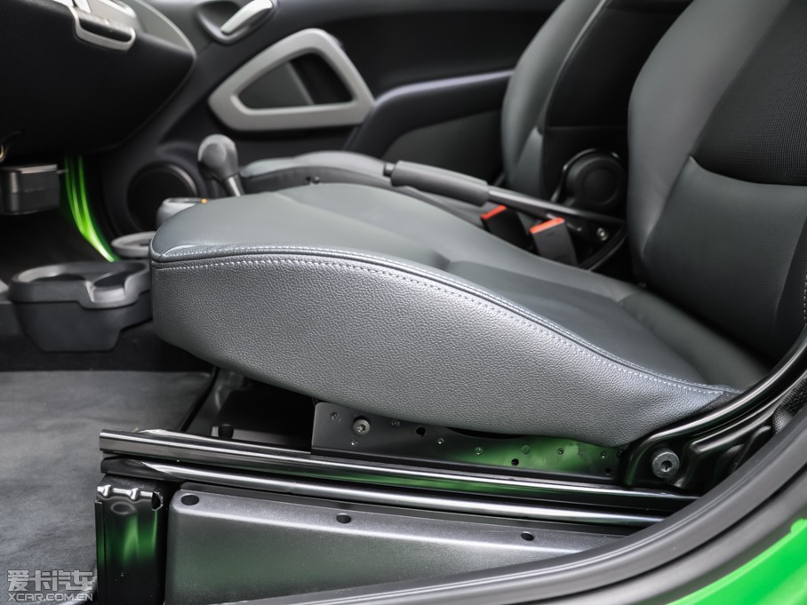 2014smart fortwo 늄܇ electric drive