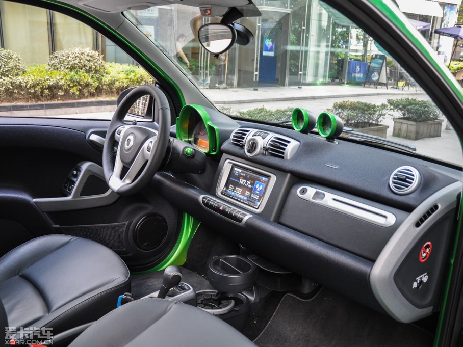 2014smart fortwo 늄(dng)܇(ch) electric drive