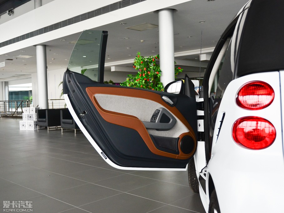 2014smart fortwo 1.0T  BoConcept؄e 