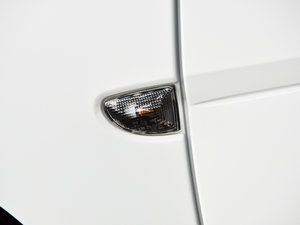 20141.0T  BoConcept؄e  (ji)^