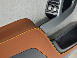 20141.0T  BoConcept؄e  g