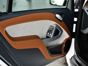 20141.0T  BoConcept؄e  g