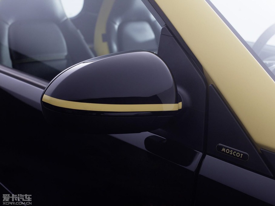 2015smart fortwo MOSCOT؄e