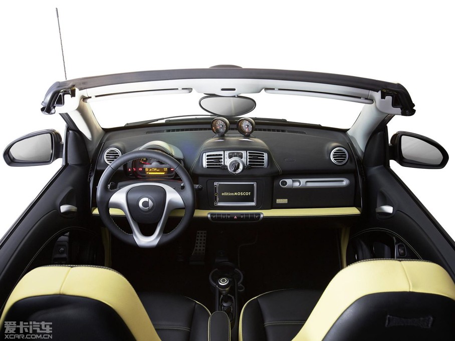 2015smart fortwo MOSCOT؄e
