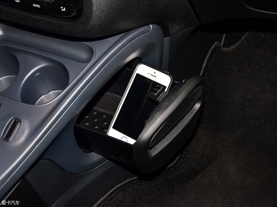 2015smart fortwo 1.0L Ӳ`Ӱ