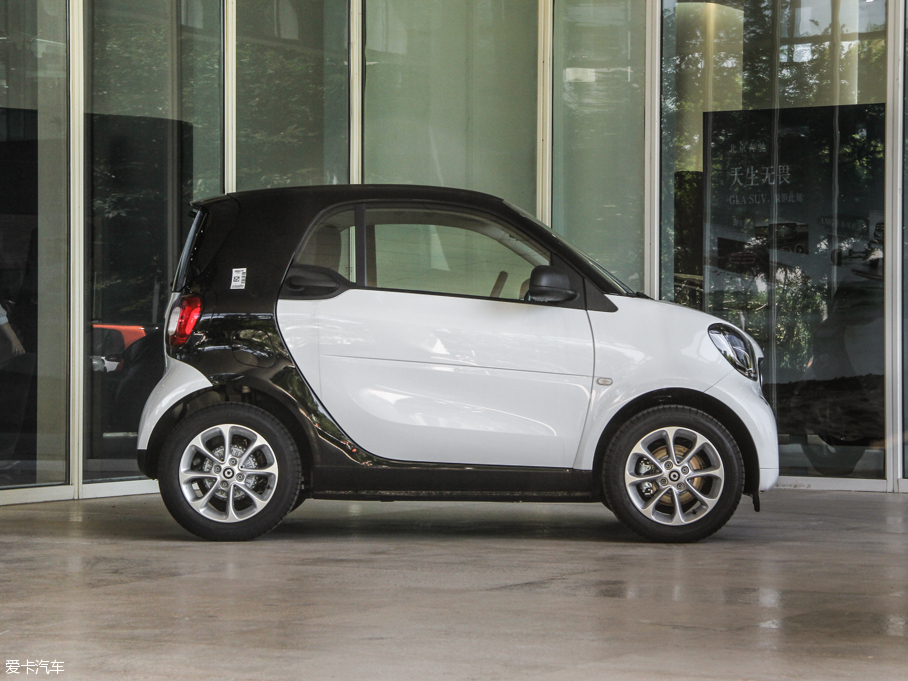 2015smart fortwo 1.0L Ӳ`(dng)