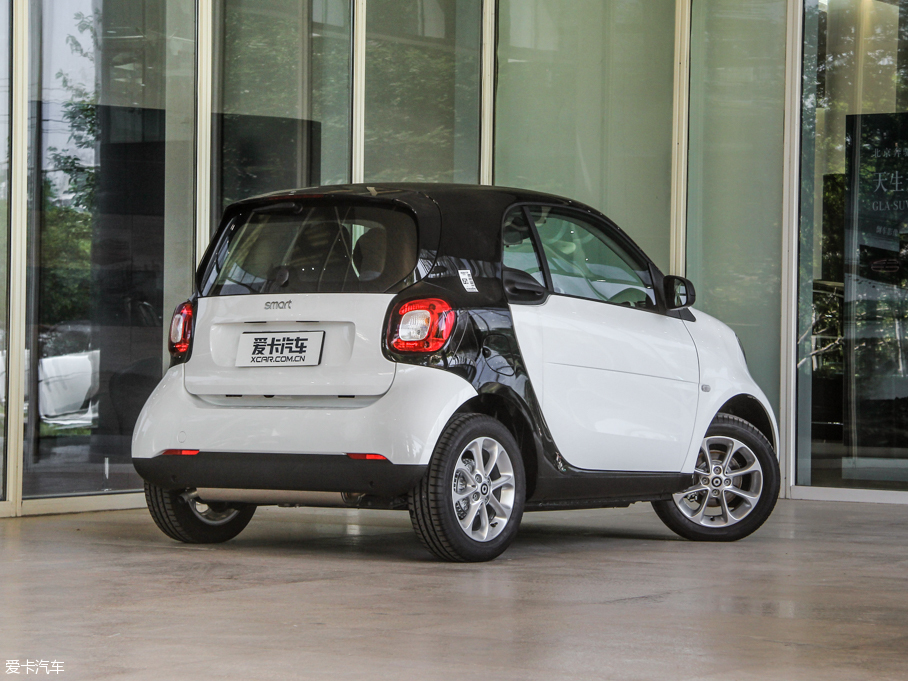 2015smart fortwo 1.0L Ӳ`Ӱ