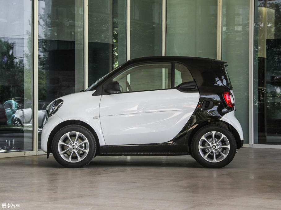 2015smart fortwo 1.0L Ӳ`Ӱ