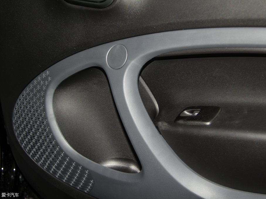 2015smart fortwo 1.0L Ӳ`Ӱ