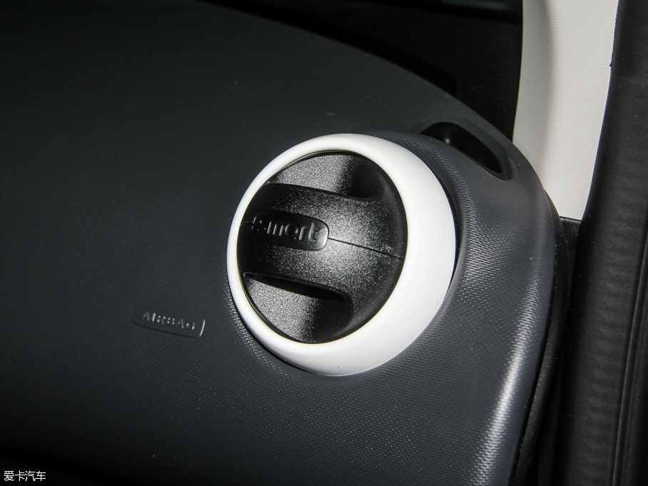 2015smart fortwo 1.0L Ӳ`Ӱ