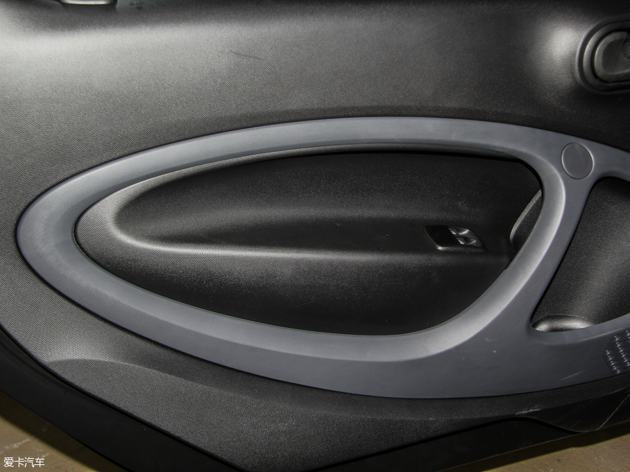 2015smart fortwo 1.0L Ӳ`Ӱ