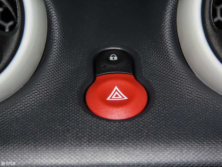 2015smart fortwo 1.0L Ӳ`Ӱ