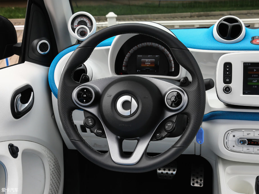 2016smart fortwo 0.9T °