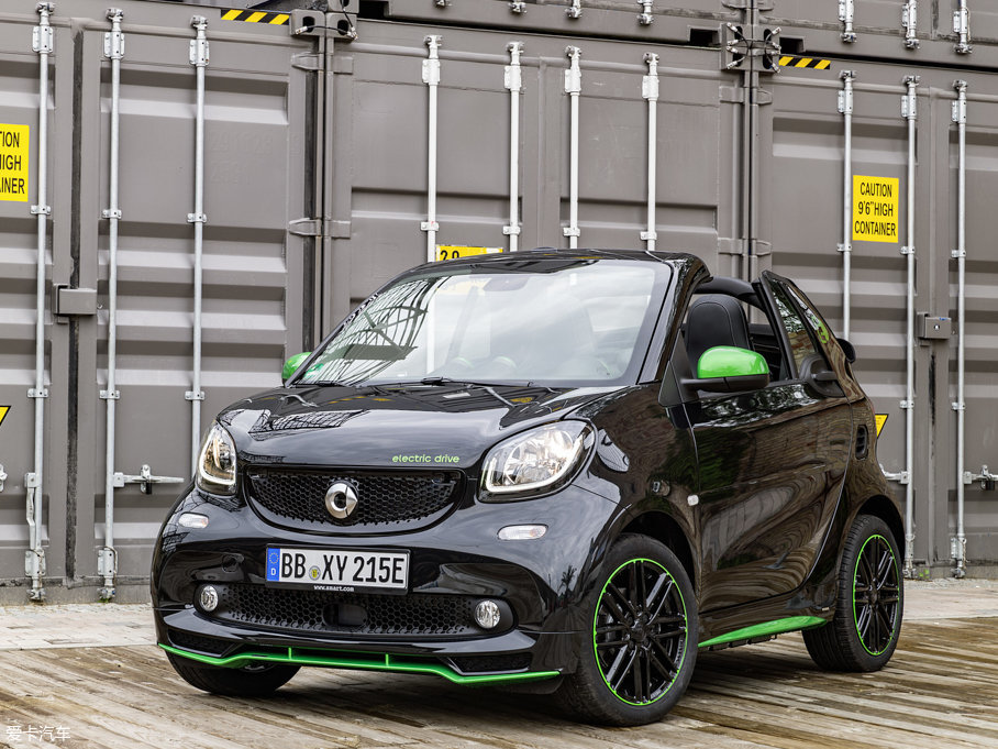 2017款smart fortwo 电动车cabrio electric drive