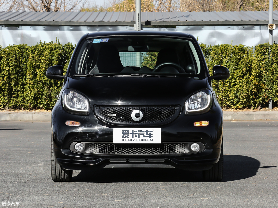 2017smart forfour BRABUS Xclusive