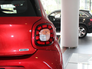 2017BRABUS Xclusive β