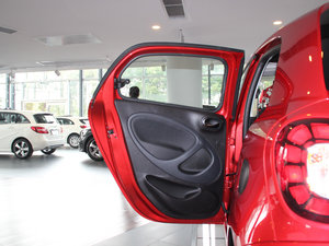 2017BRABUS Xclusive ܇T