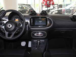 2017BRABUS Xclusive п_