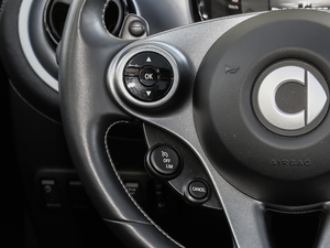 2017BRABUS Xclusive п؅^