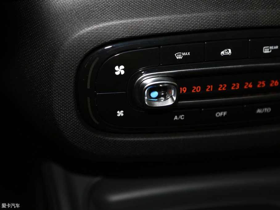 2017smart fortwo 1.0L ؄e