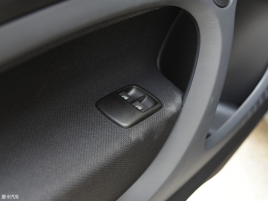 2017smart fortwo 1.0L {؄e