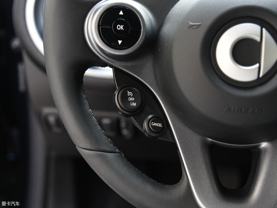 2017smart fortwo 1.0L {؄e