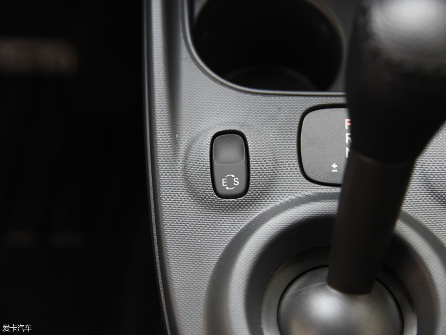 2017smart fortwo 1.0L {؄e