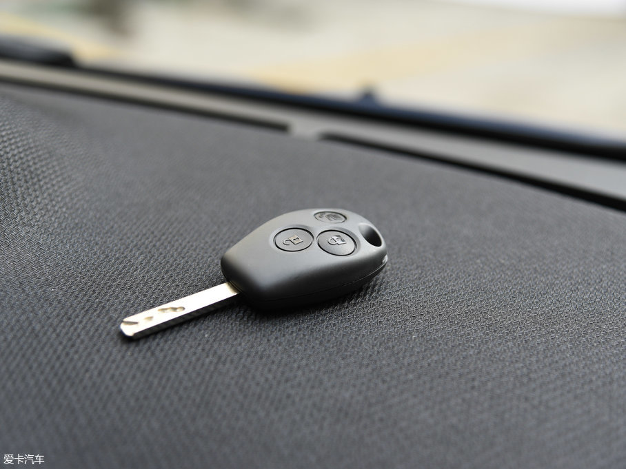 2017smart fortwo 1.0L {؄e