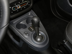 2017款1.0L 硬顶挚爱特别版 换挡杆