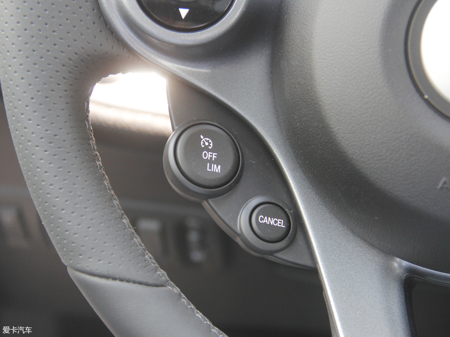 2018smart fortwo 0.9T 66ǧҫ؄e