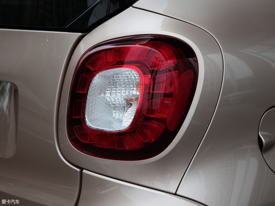 2018smart fortwo 1.0L 52ǧҫ؄e