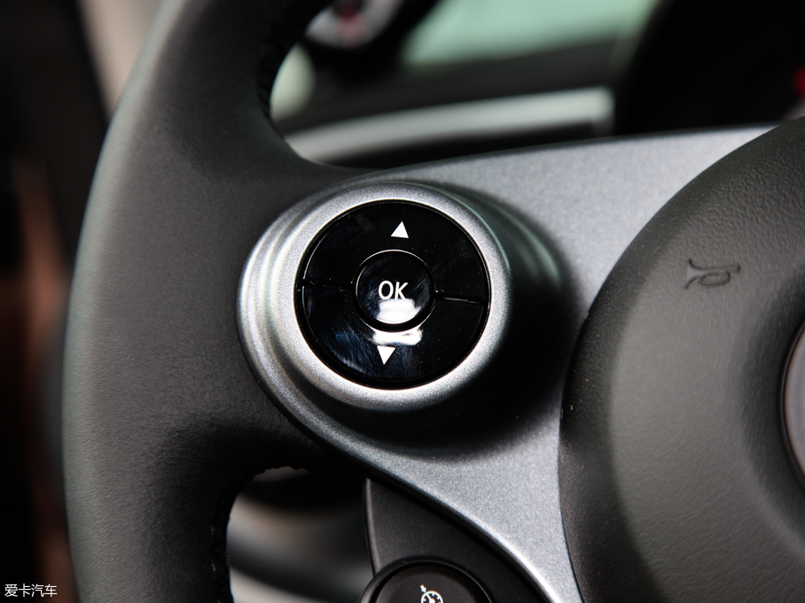 2018smart fortwo 1.0L 52ǧҫ؄e