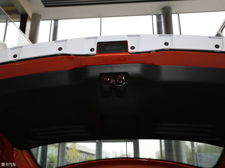 2018��smart forfour 1.0L �`�Ӱ�