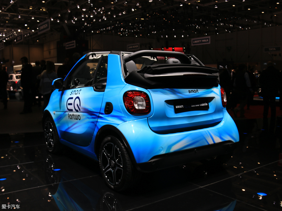 2018smart fortwo 늄(dng)܇ EQ fortwo cabrio