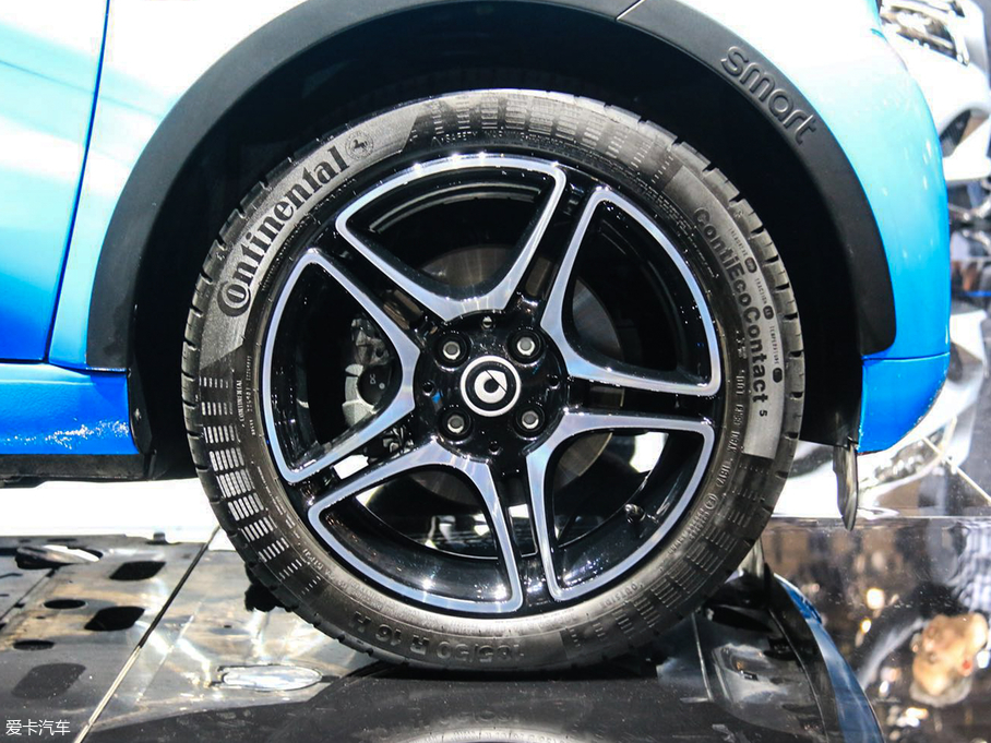 2018smart fortwo 늄܇ EQ fortwo cabrio