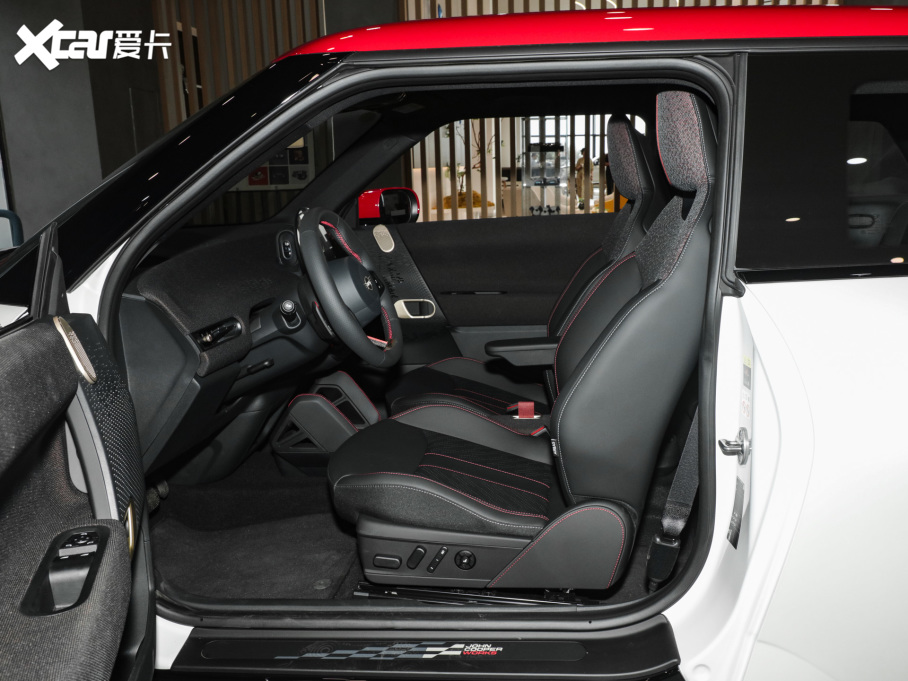 2025늄MINI JCW JOHN COOPER WORKS