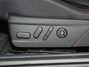 2025JOHN COOPER WORKS g