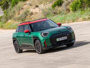 2025JOHN COOPER WORKS w^